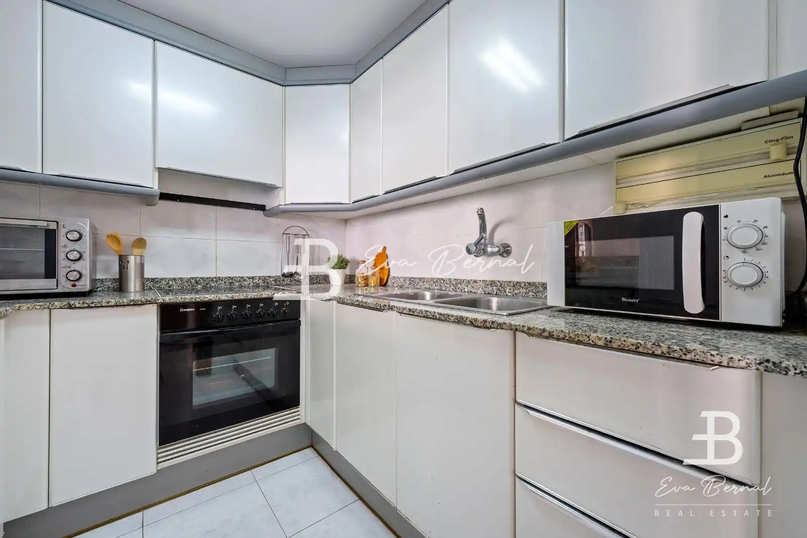 Küche von Wohnung zum Verkauf in Vila-seca mit Klimaanlage, Heizung und Terrasse