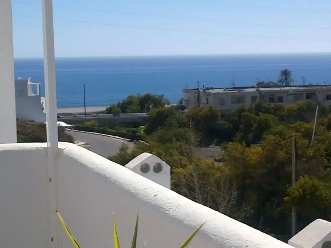 Vista exterior de Apartament de lloguer en Mojácar amb Aire condicionat, Jardí privat i Terrassa