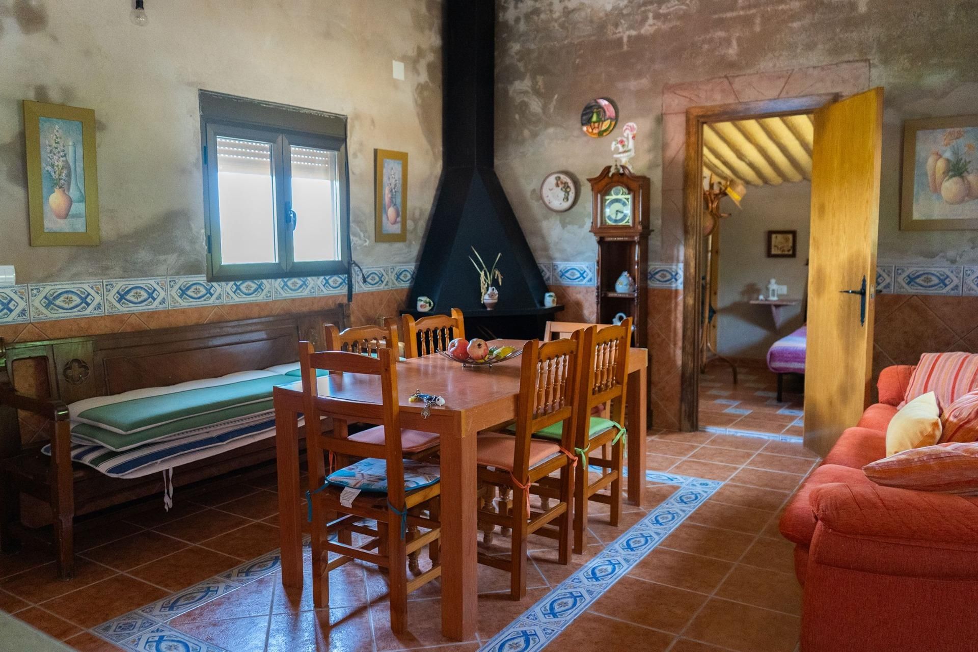 Esszimmer von Country house zum verkauf in Sant Jaume d'Enveja