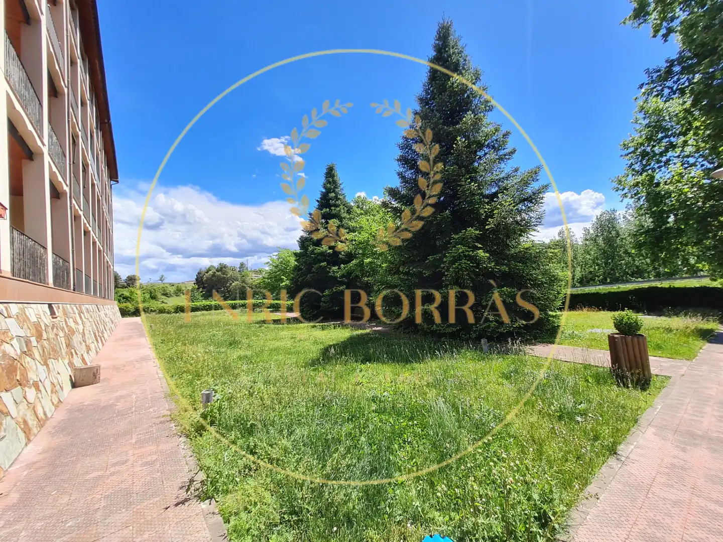 Dúplex en venta en Berga con Calefacción, Terraza y Trastero