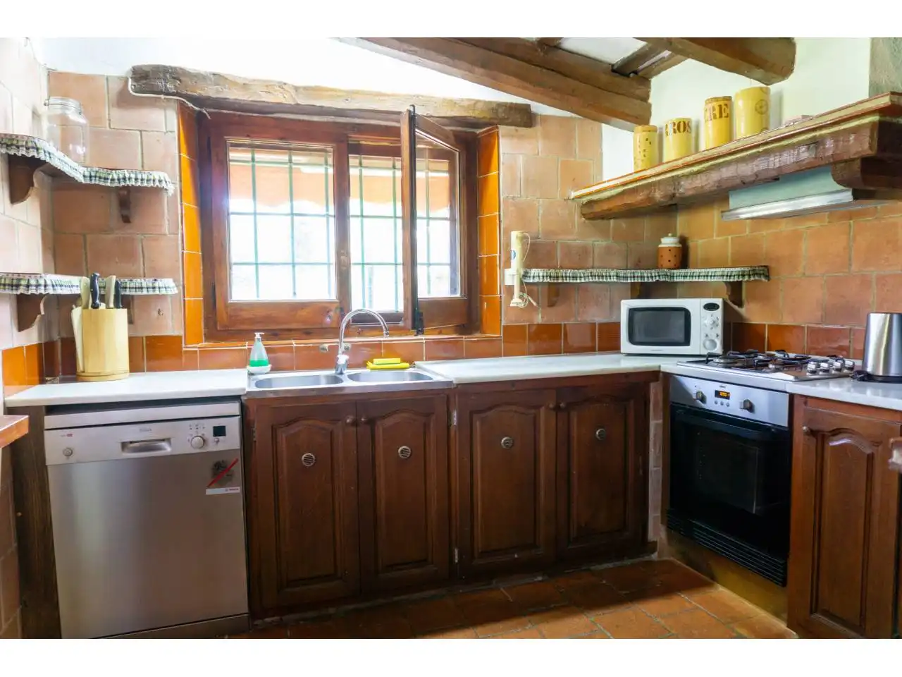 Cocina de Finca rústica en venta en Castell d'Aro, Platja d'Aro i s'Agaró con Calefacción, Jardín privado y Terraza