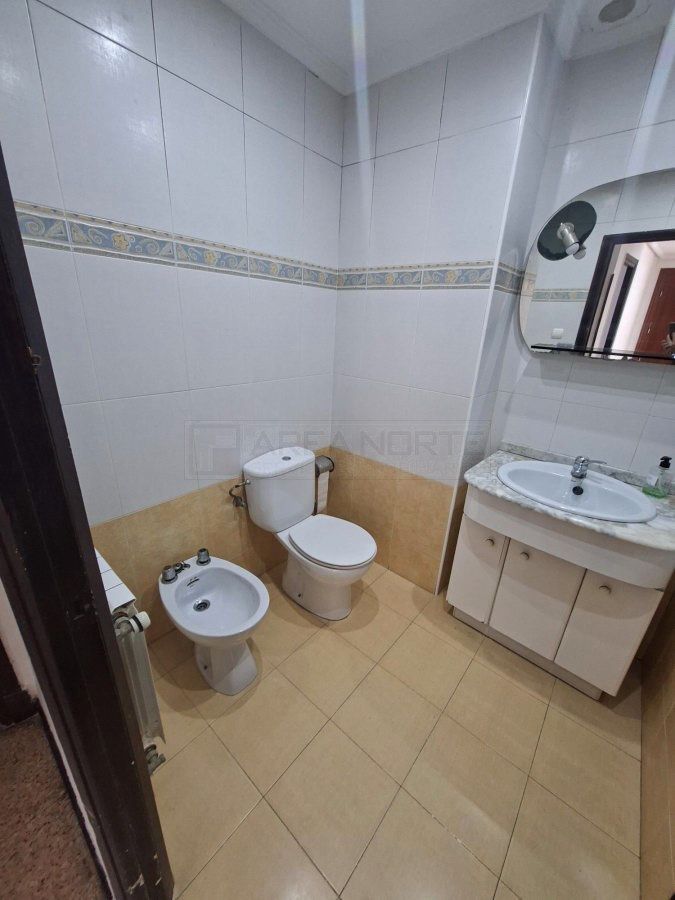 Bany de Pis en venda en Vitoria - Gasteiz amb Calefacció i Terrassa