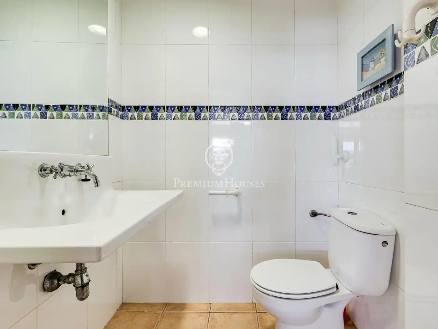 Bathroom of Houses for sale in Olesa de Montserrat  with Air Conditioner, Private garden and Terrace