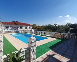 Swimming pool of House or chalet for sale in Aldea del Fresno  with Heating, Private garden and Storage room