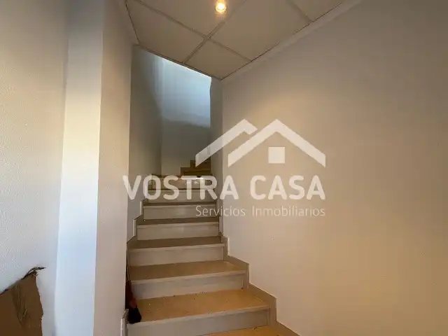 Office for rent in Aldaia  with Air Conditioner