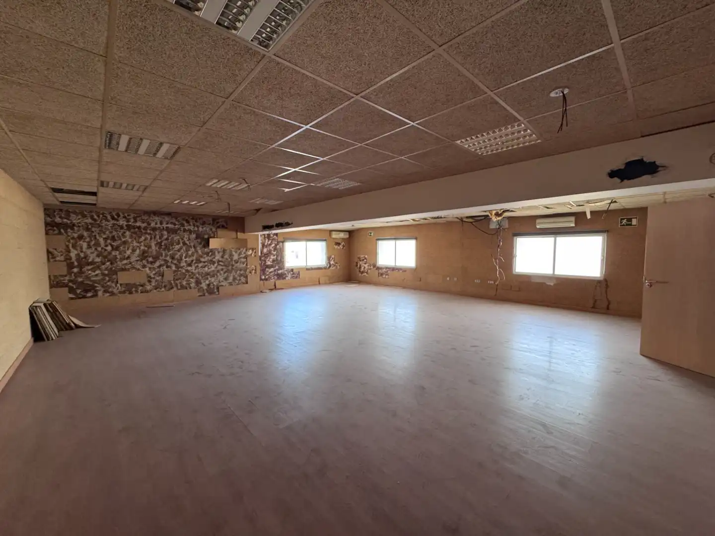 Industrial buildings for rent in Ceutí