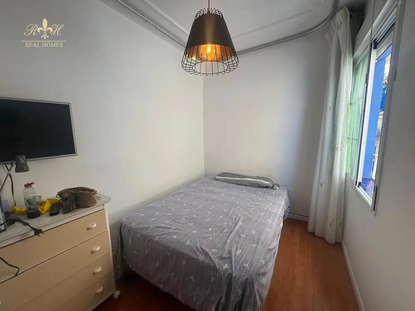 Dormitori de Casa o xalet de lloguer en Benidorm amb Aire condicionat i Moblat