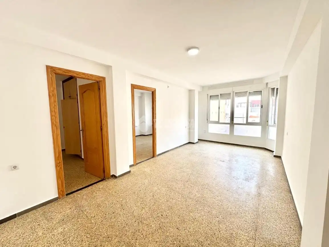 Vista exterior de Piso en venta en Almería