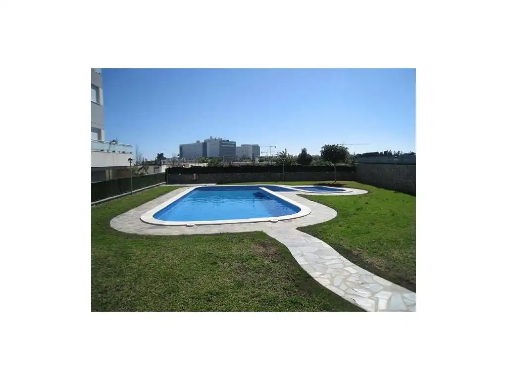 Piscina de Apartamento de alquiler en Eivissa con Amueblado, Horno y Lavadora
