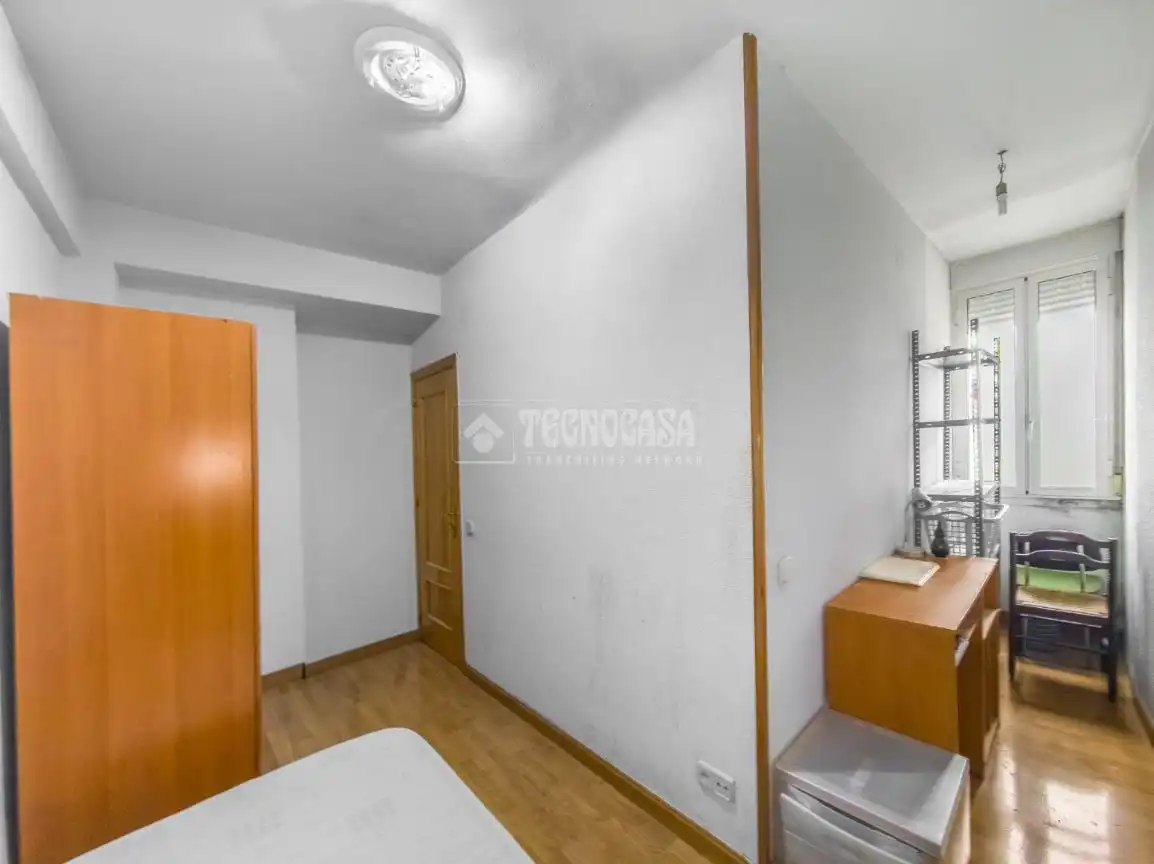 Habitación de Piso en venta en Madrid con Terraza