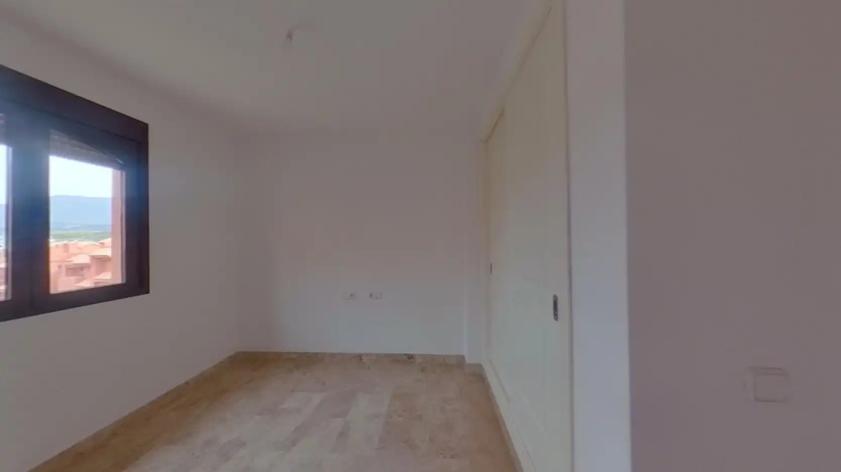 Habitación de Ático en venta en Estepona con Trastero y Piscina