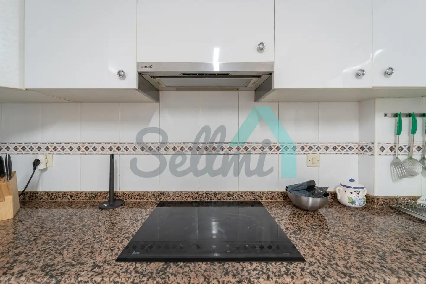 Cuina de Pis de lloguer en Oviedo  amb Calefacció, Parquet i Moblat