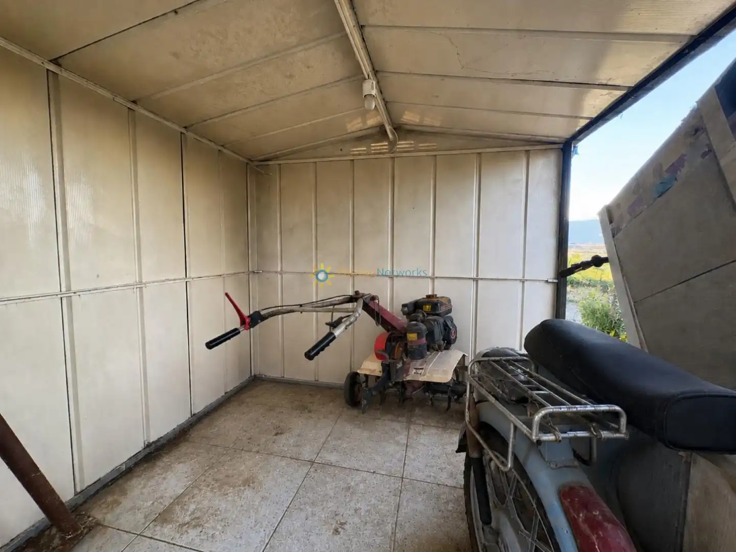 Parkplatz von Haus oder Chalet zum Verkauf in Benigànim mit Klimaanlage, Privatgarten und Terrasse