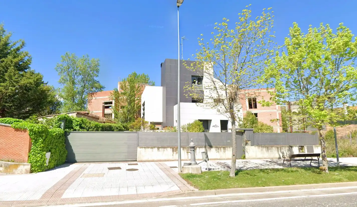 Terreny residencial en venda a Avenida de Madrid 279, imagen 3