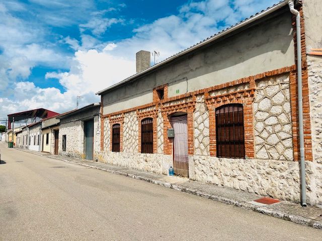 Exterior view of House or chalet for sale in Viloria  with Heating and Furnished