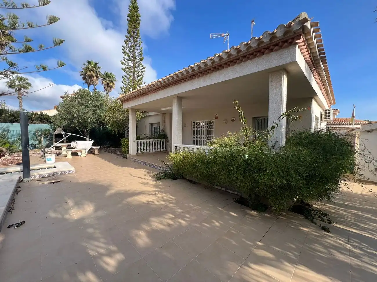 House with pool for sale in Orihuela Costa