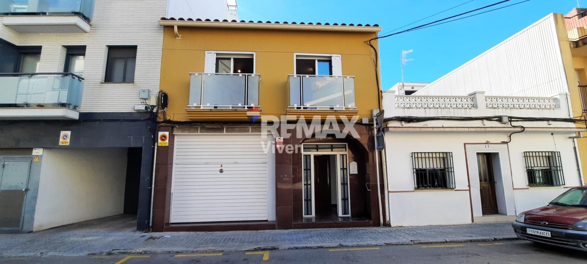 Exterior view of Single-family semi-detached for sale in Sant Pere de Ribes  with Air Conditioner