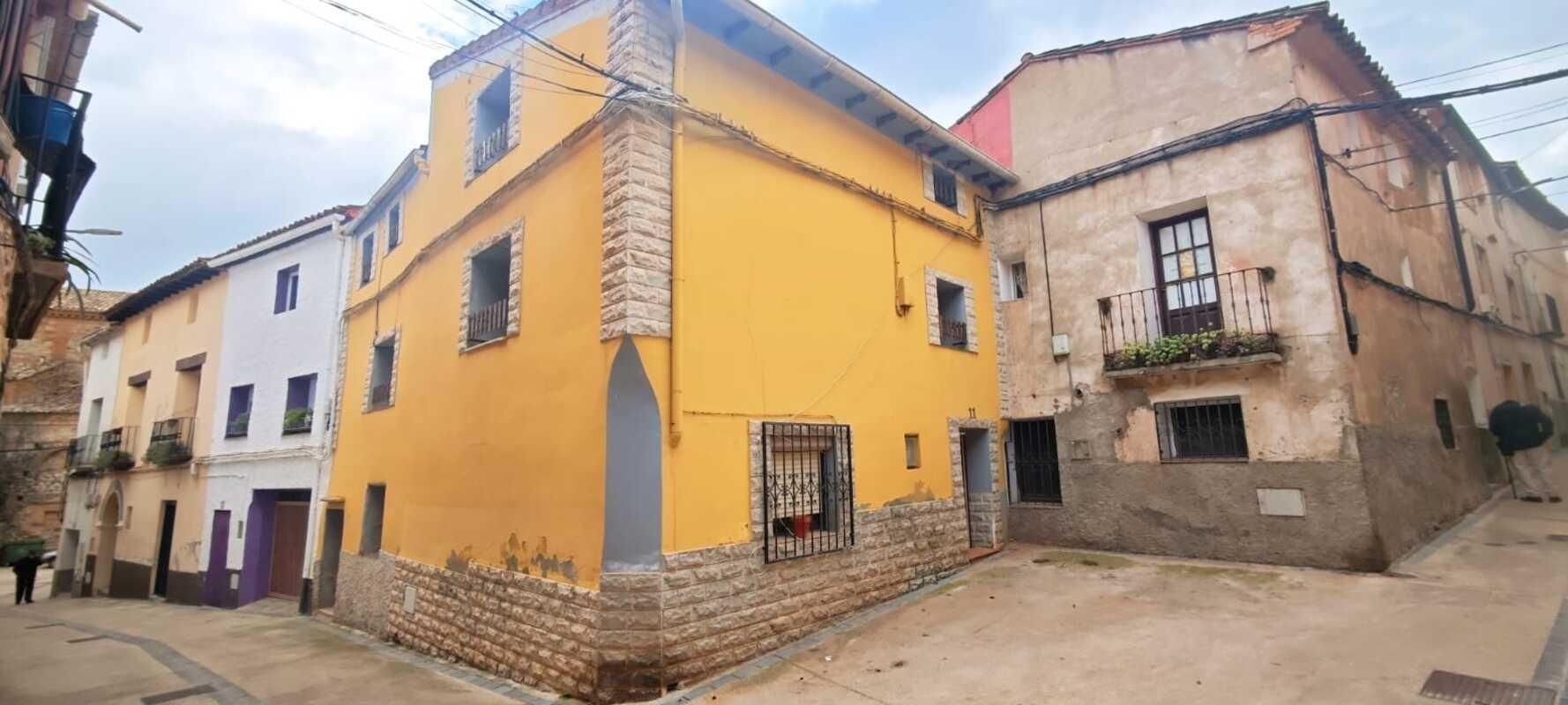 Vista exterior de Casa o chalet en venta en El Frasno con Calefacción y Terraza