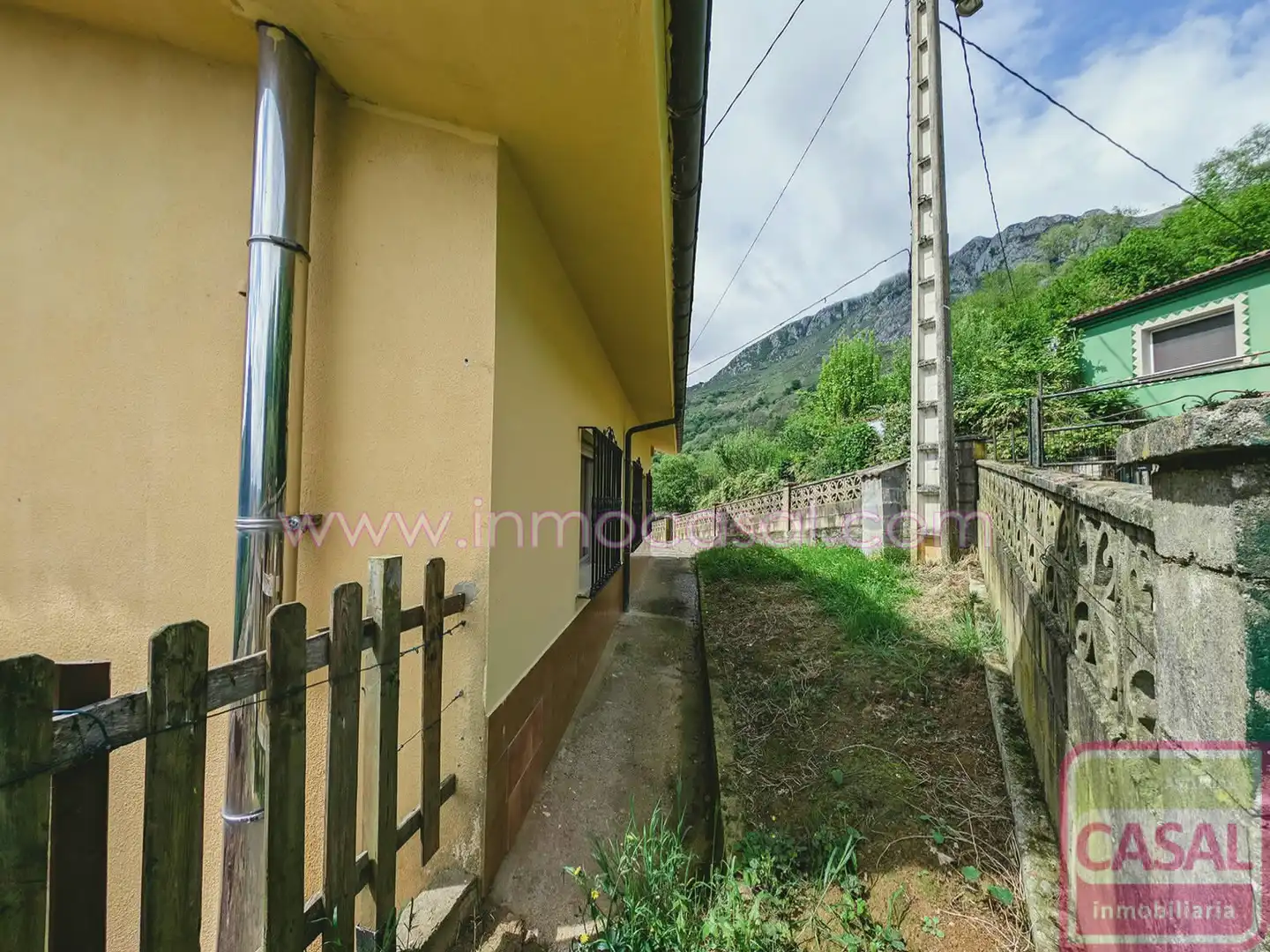 Vista exterior de Casa o chalet en venta en Morcín con Calefacción, Terraza y Trastero