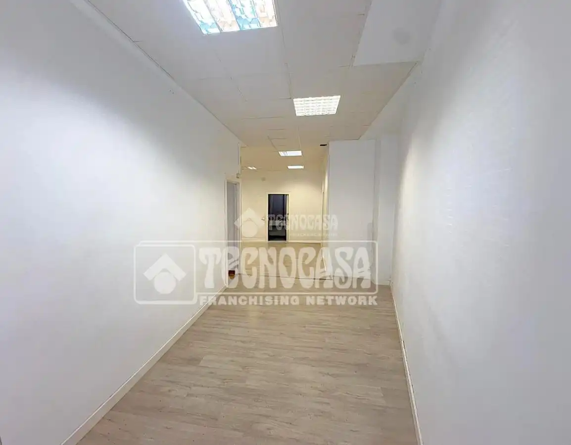 Local comercial de lloguer a Calle Fray Luis de León, imagen 5