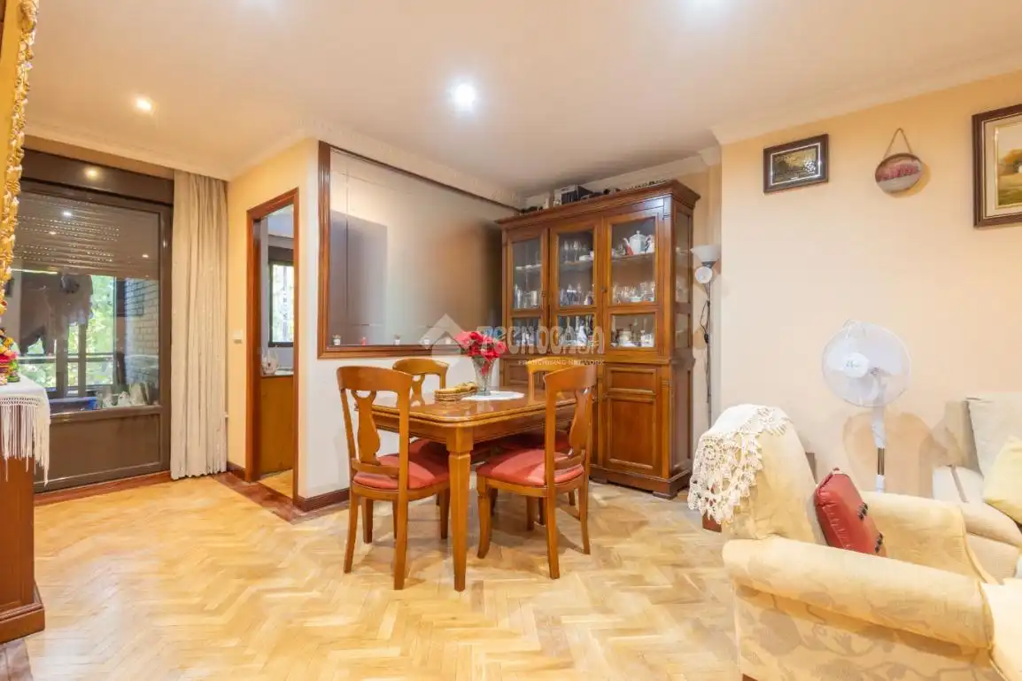 Sala d'estar de Pis en venda en Cuatro de Marzo
