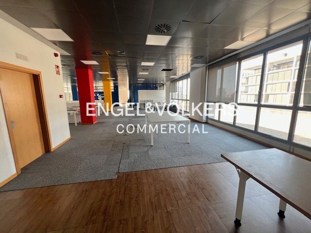 Office to rent in Sant Joan Despí  with Air Conditioner