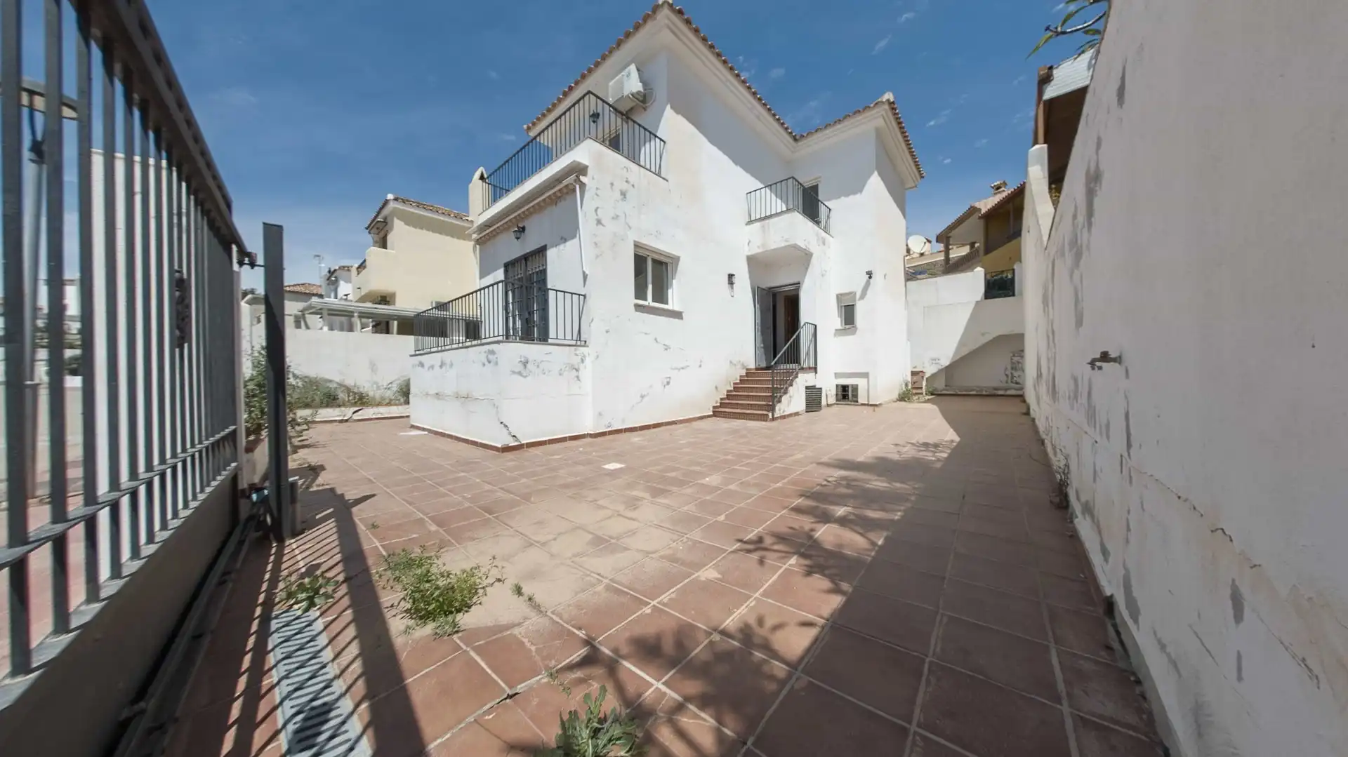 Vista exterior de Casa o chalet en venta en Torrox con Aire acondicionado, Trastero y Balcón