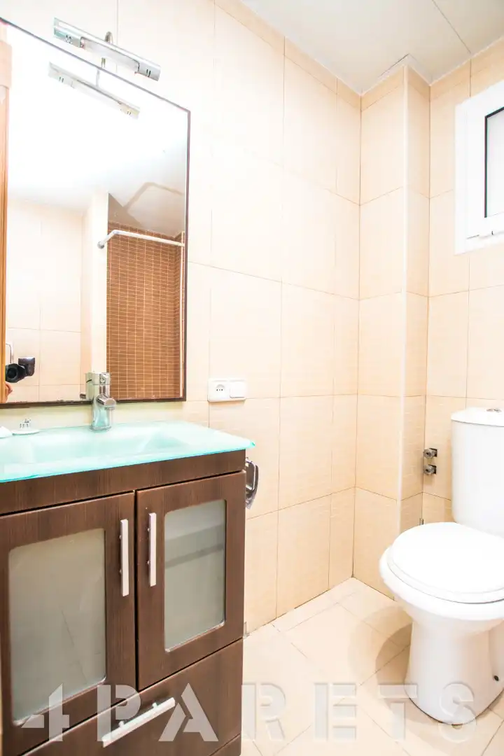 Bathroom of Flat for sale in Pla d'en Boet