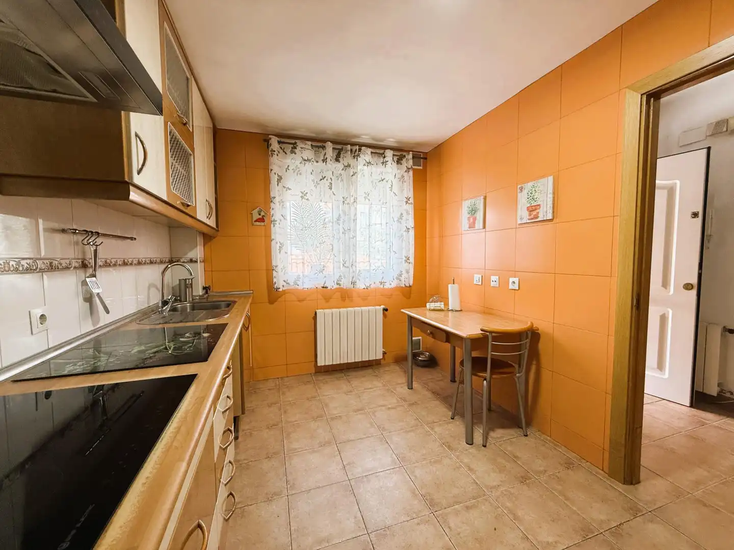 Kitchen of Detached homes for sale in Arganda del Rey  with Air Conditioner, Heating and Swimming Pool