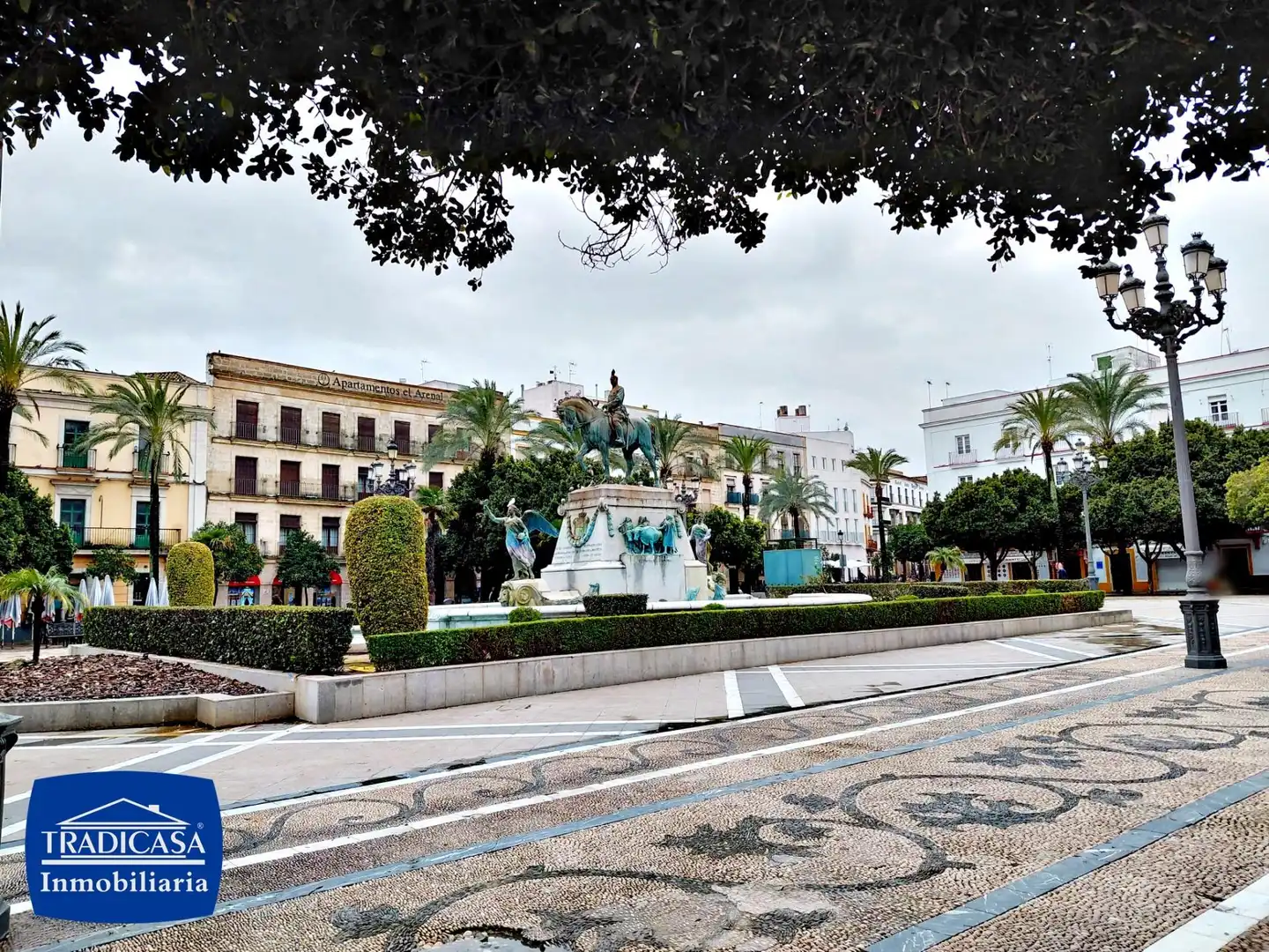 Vista exterior de Pis en venda en Jerez de la Frontera amb Aire condicionat i Balcó
