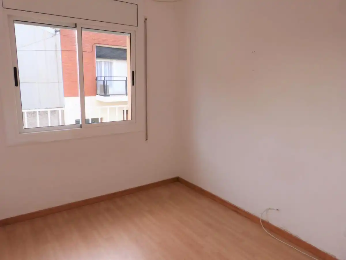 Dormitori de Pis en venda en Viladecans amb Aire condicionat, Parquet i Balcó
