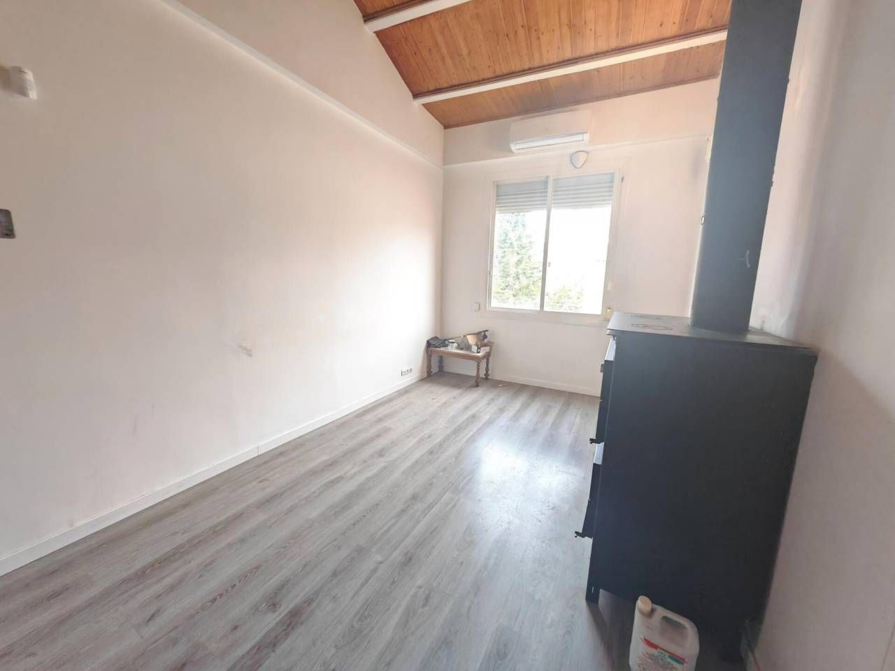 Bedroom of Flat for sale in Terrassa  with Air Conditioner, Heating and Parquet flooring
