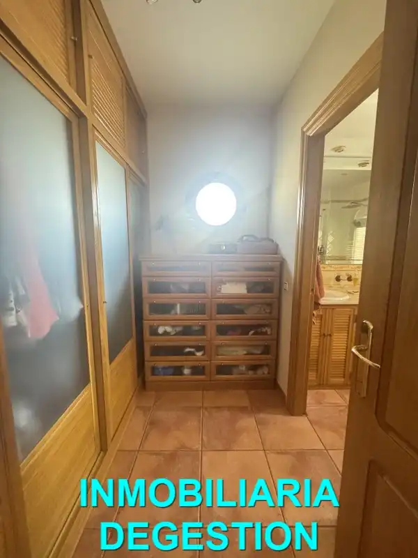 Casa adosada en venta en Linarejos