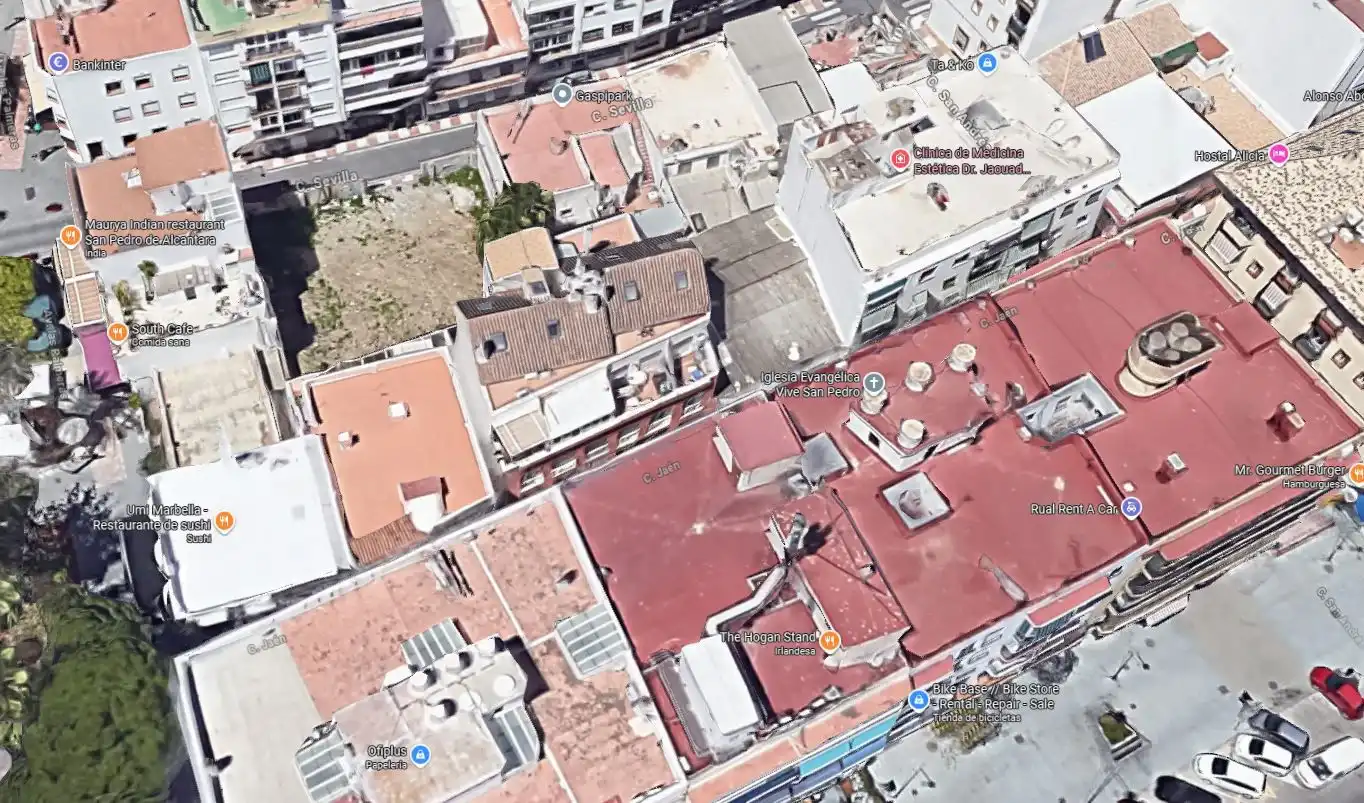 Vista exterior de Piso en venta en Marbella con Calefacción