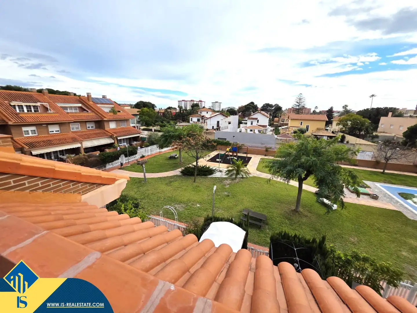 Garden of Houses for sale in Alicante / Alacant  with Terrace, Furnished and Community pool