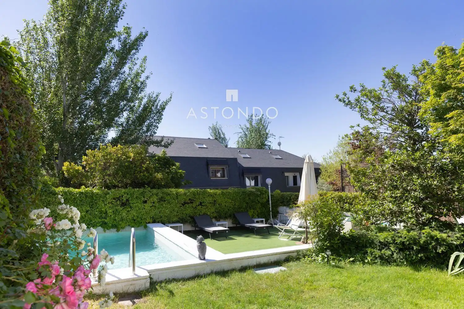 Garden of Houses for sale in Madrid  with Air Conditioner, Heating and Terrace