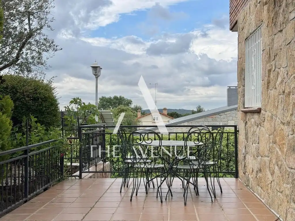 Chalet con terraza en venta en Calle PALOMA DE LA, imagen 7