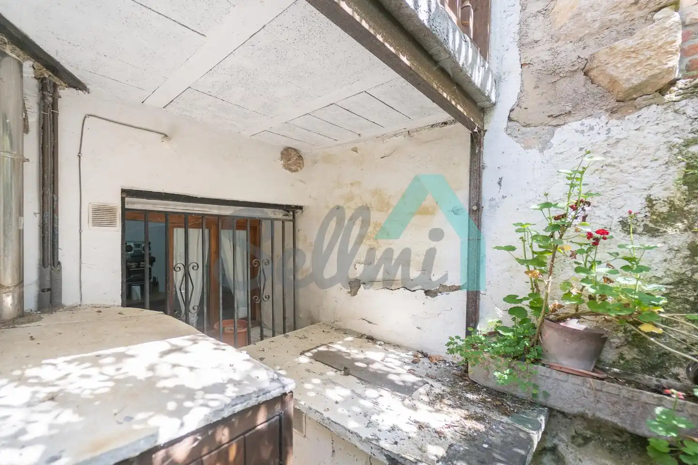 Terrasse von Einfamilien-Reihenhaus zum Verkauf in Onís mit Heizung, Abstellraum und Balkon