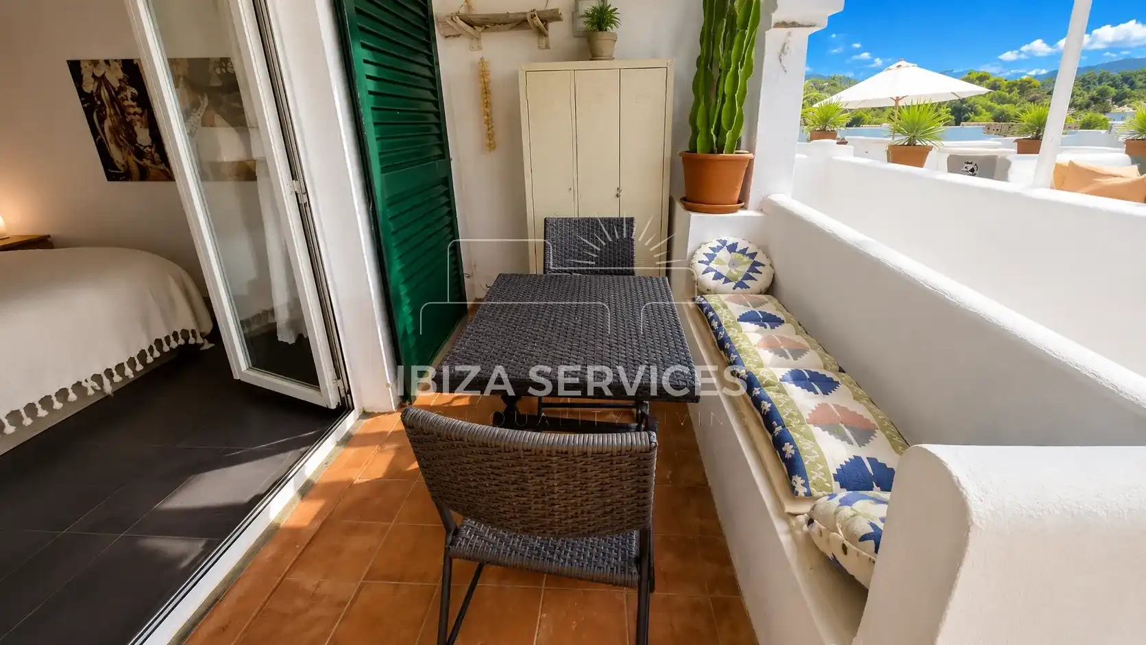Terrasse von Wohnung zum Verkauf in Sant Josep de sa Talaia mit Klimaanlage und Schwimmbad