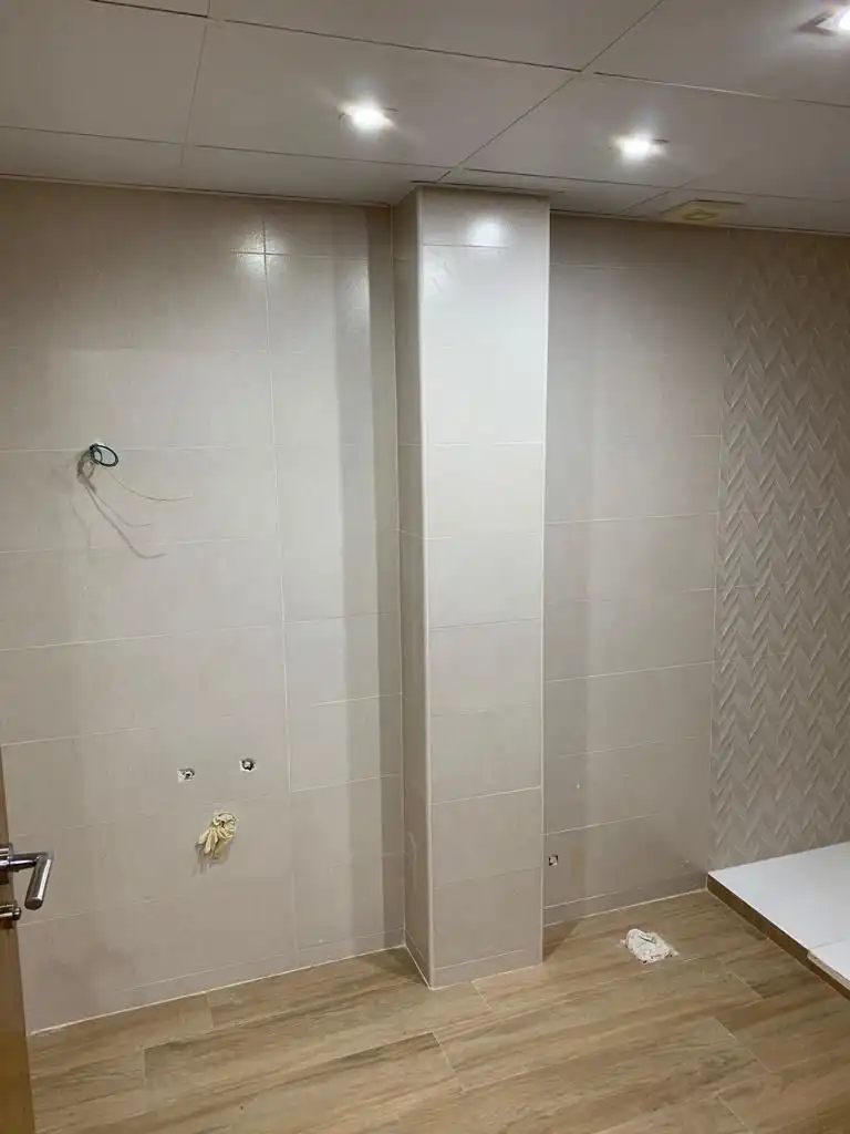 Baño de Piso en venta en Melilla con Aire acondicionado