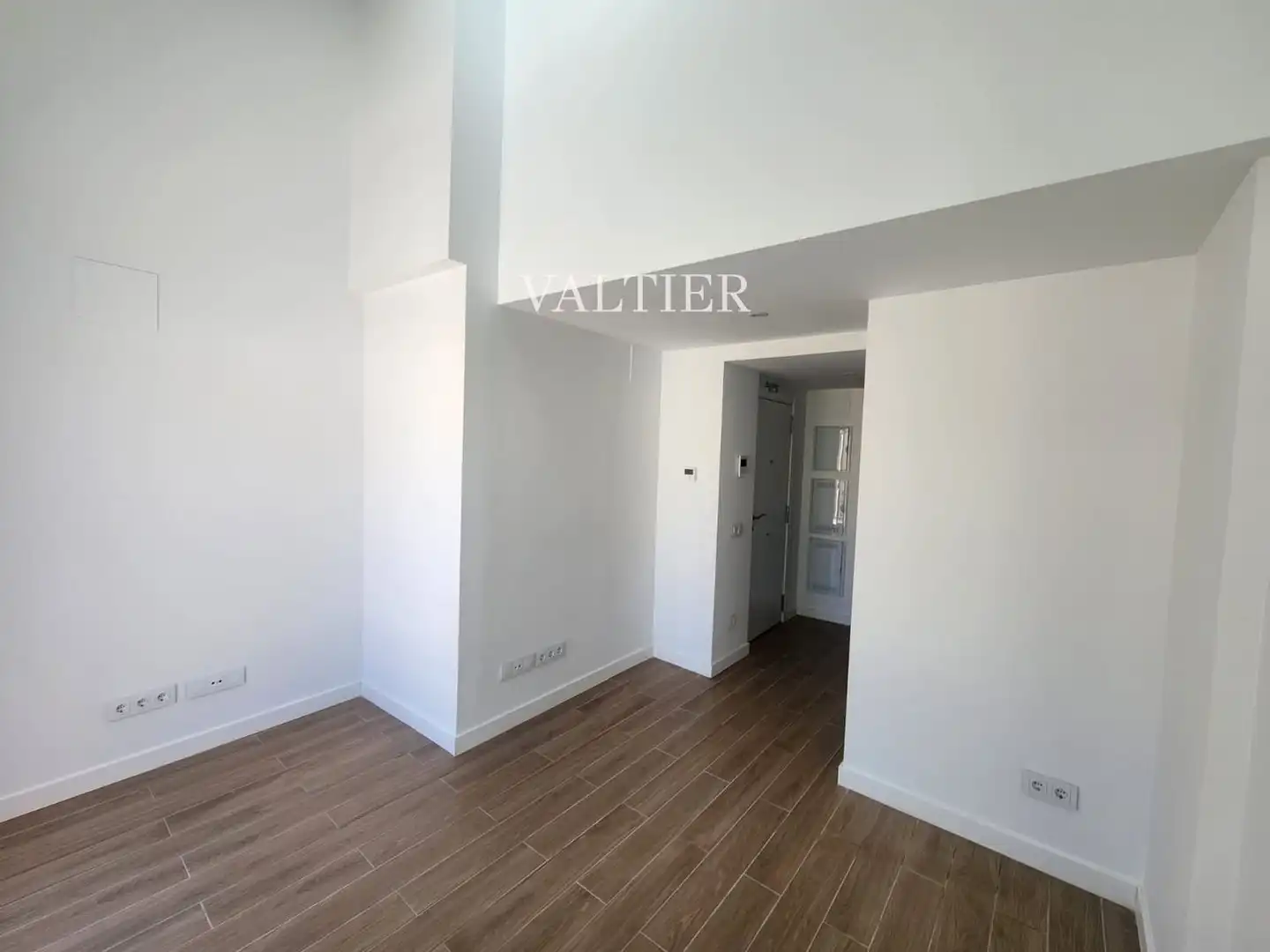 Maisonette zur Miete in Madrid mit Terrasse, Abstellraum und Schwimmbad