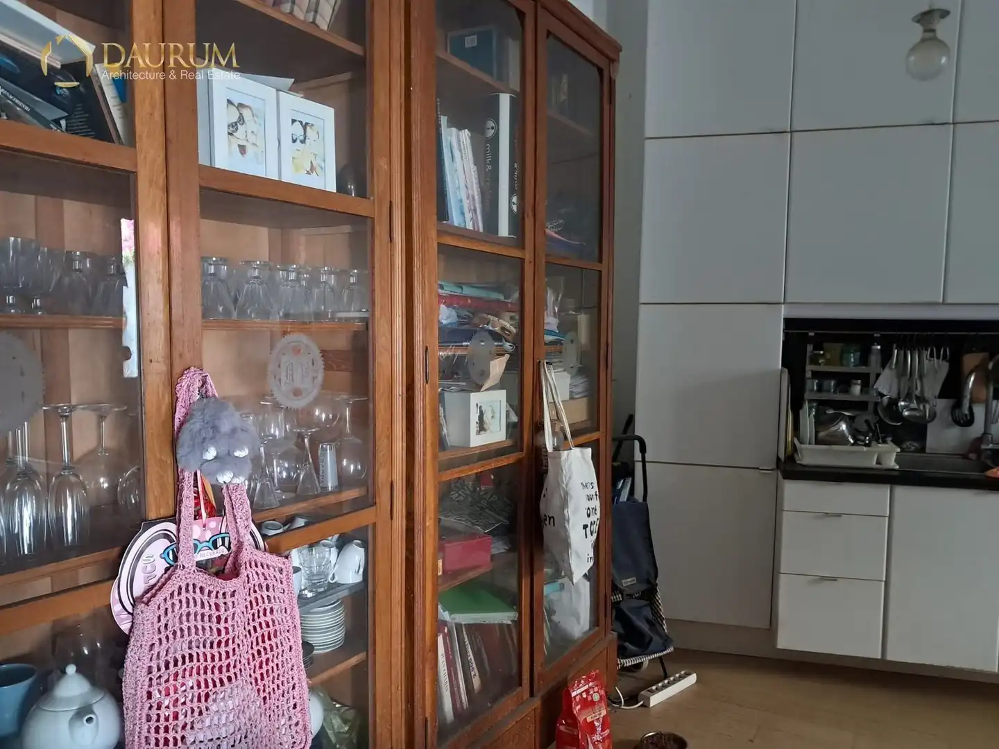 Kitchen of Houses for sale in Valencia  with Air Conditioner, Swimming Pool and Community pool