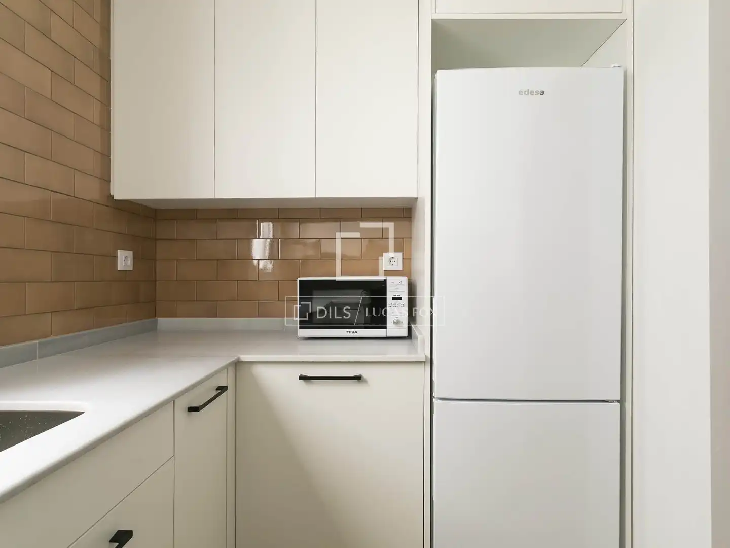 Cocina de Piso en venta en Barcelona con Aire acondicionado, Terraza y Amueblado