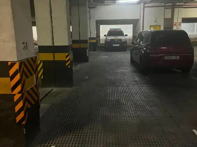 Aparcament de Pis en venda en  Barcelona Capital amb Aire condicionat i Balcó