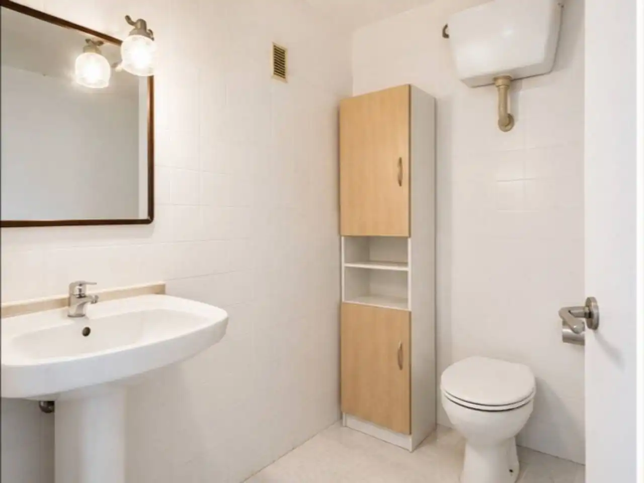 Baño de Piso de alquiler en Alcoy / Alcoi con Aire acondicionado y Balcón