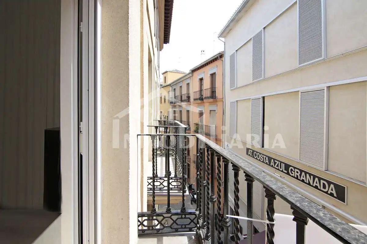 Terraza de Apartamento de alquiler en Granada con Aire acondicionado, Calefacción y Parquet