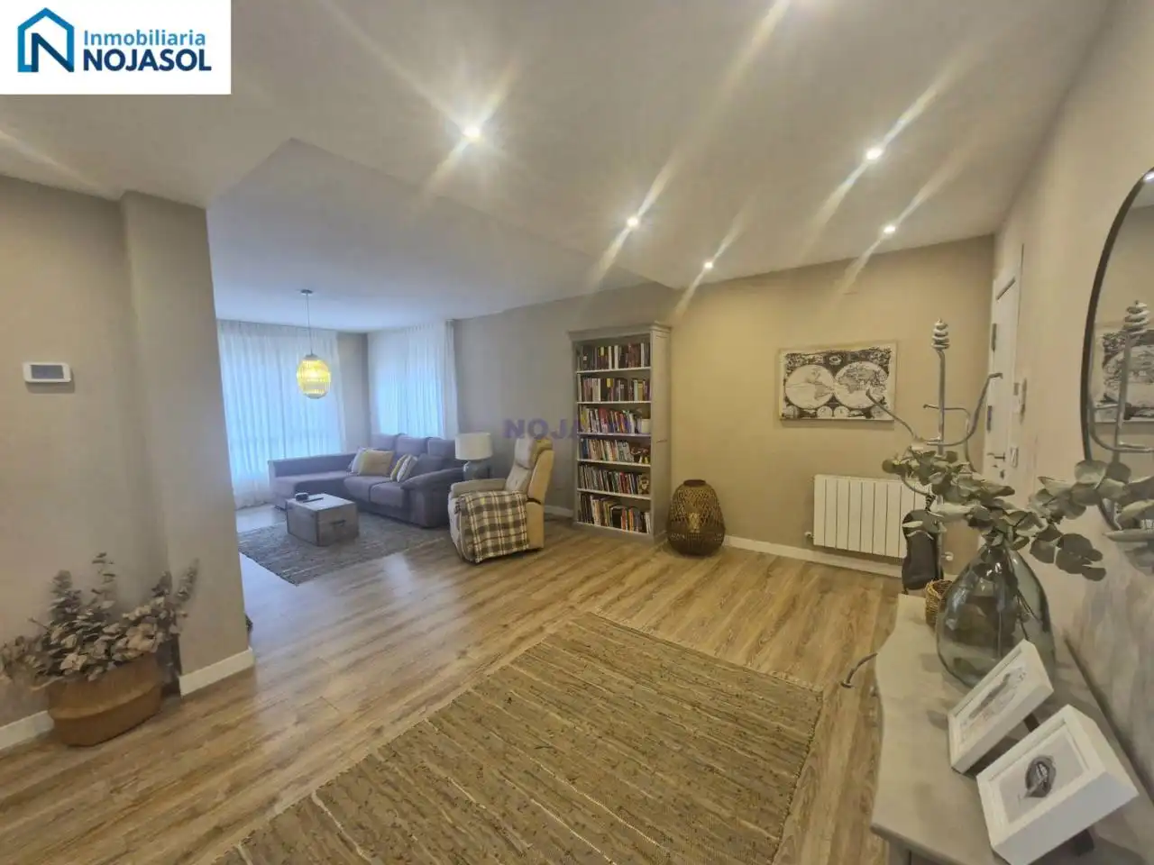 Sala de estar de Piso en venta en Noja con Calefacción, Terraza y Balcón