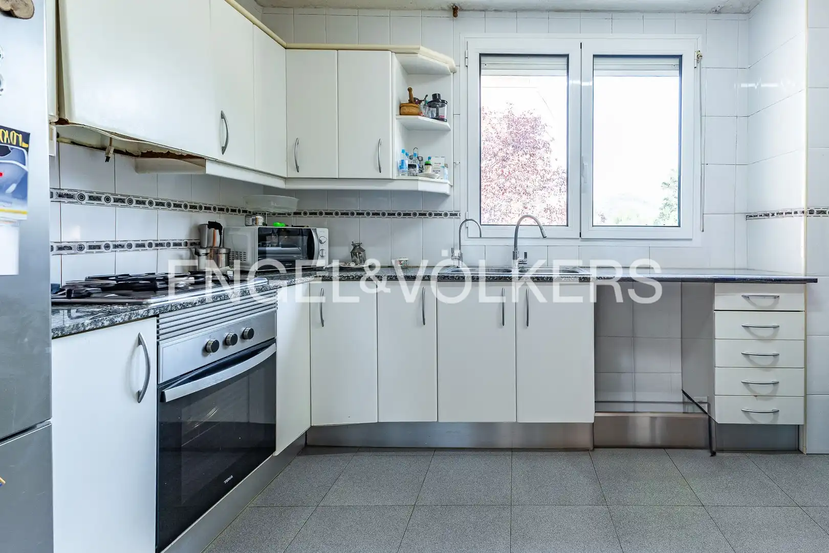 Cocina de Casa adosada en venta en Castellar del Vallès con Aire acondicionado, Calefacción y Terraza