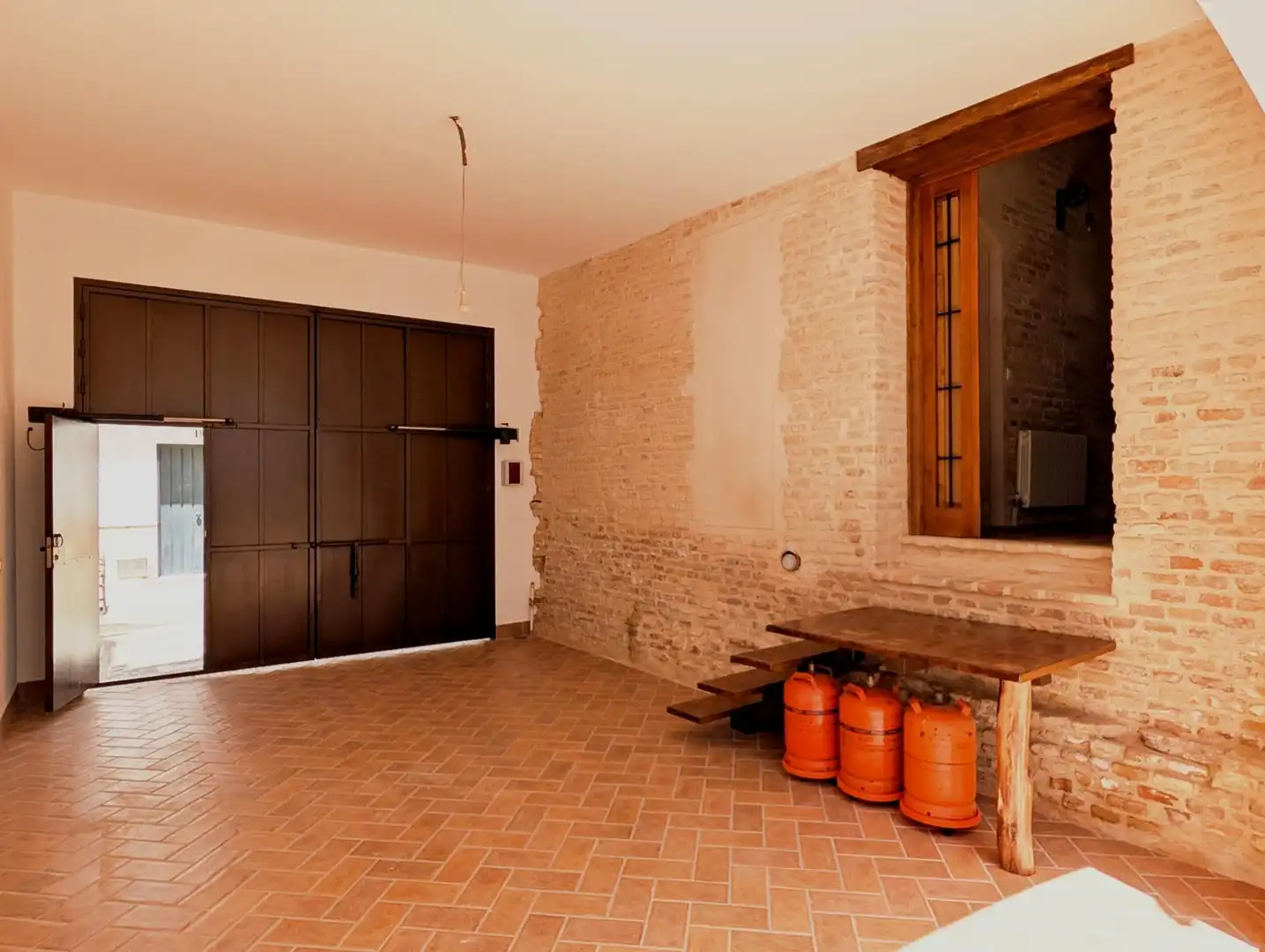 Casa adosada en venda en Sanlúcar la Mayor amb Aire condicionat, Calefacció i Terrassa