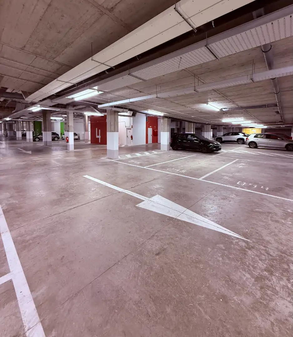 Parking de Piso de alquiler en Las Palmas de Gran Canaria con Terraza, Trastero y Piscina